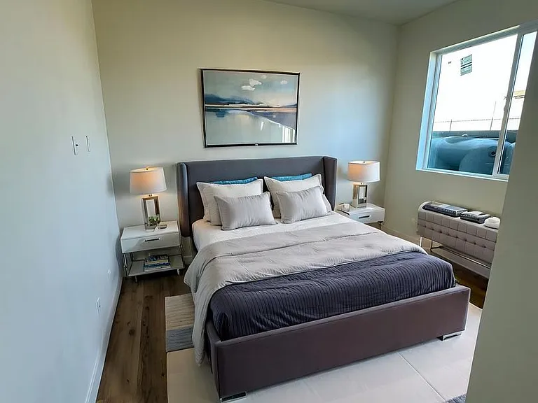 10914 S Main St #104 — Photo 7