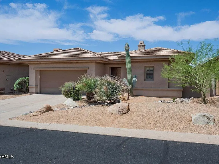 7684 E Balao Dr — Photo 8