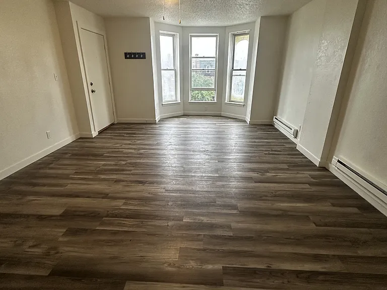 1571 Bluff St #4 — Photo 1