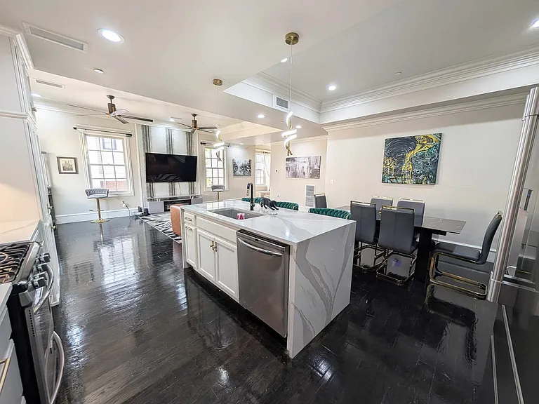 221 N Geary Ave #602 — Photo 9