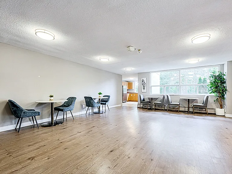11 Margaret Ave — Photo 14
