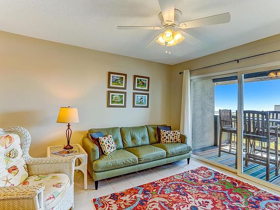 5th image of 3056 S Fletcher Ave APT 307