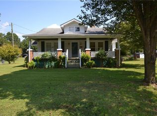 2315 Westover Dr, Reidsville, NC 27320