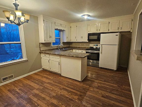 5th image of 1512 SW Highway Ln