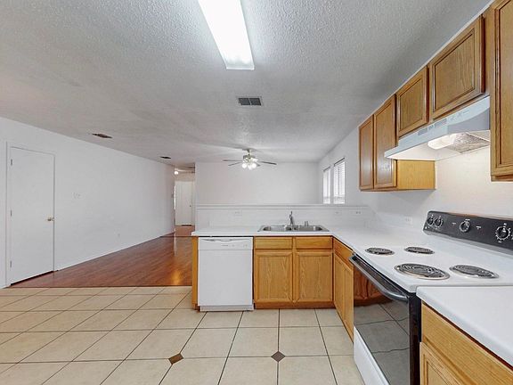 3rd image of 7515 Rice Ln