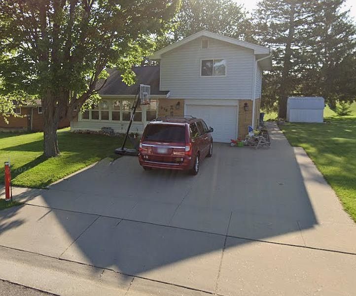 1st image of 310 N Main St