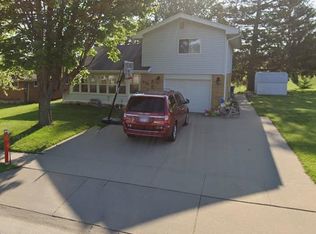 310 N Main St, Dickeyville, WI 53808