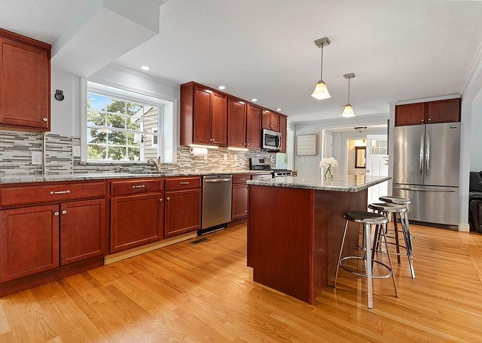 319 Green St, Weymouth, MA 02191 Zillow