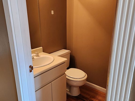 5th image of 720 Cooper Ave Unit B2