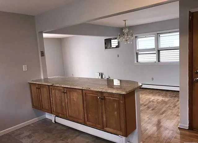 Building Photo - 629 Schuyler Ave #1