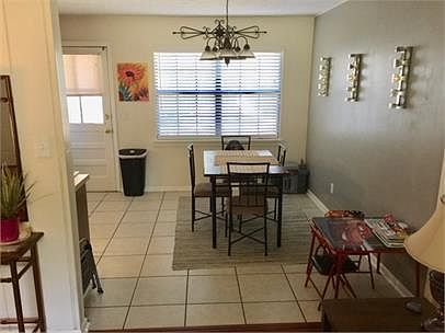 1st image of 1604-1 Carolewood Ct