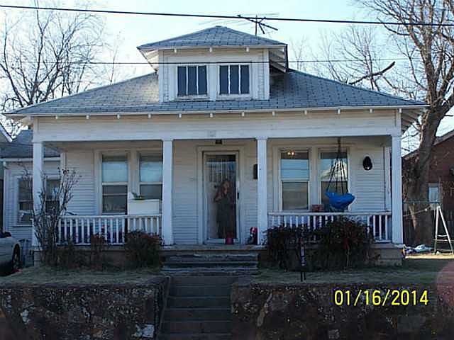 1st image of 612 N Park Ave