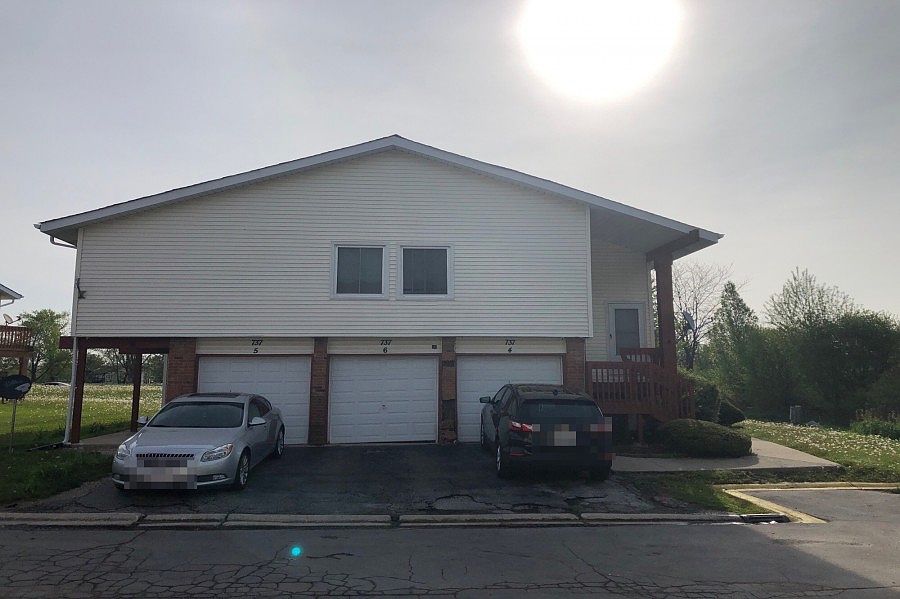 1st image of 737 Sandpiper Ct