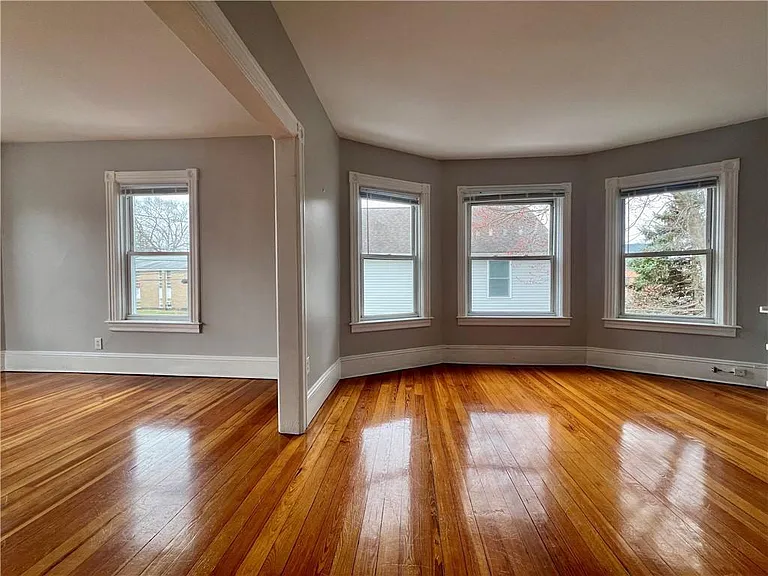 220 Summit Ave #2 — Photo 1
