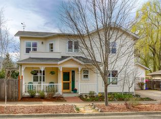 1389 Mill Pond Rd, Ashland, OR 97520