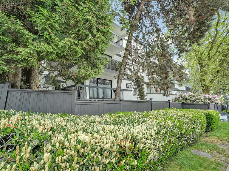 8616 Oak St #203 — Photo 14