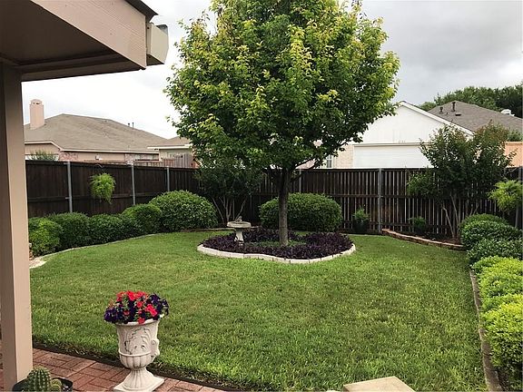 4th image of 2110 Lantana Dr
