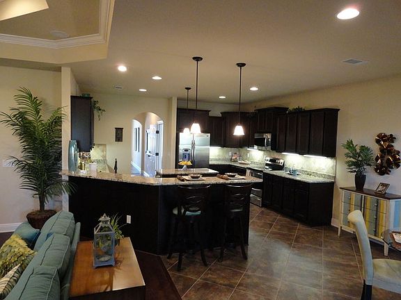 3rd image of 4230 Essex Terrace Cres
