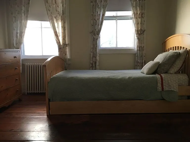 82 Thames St #1 — Photo 9