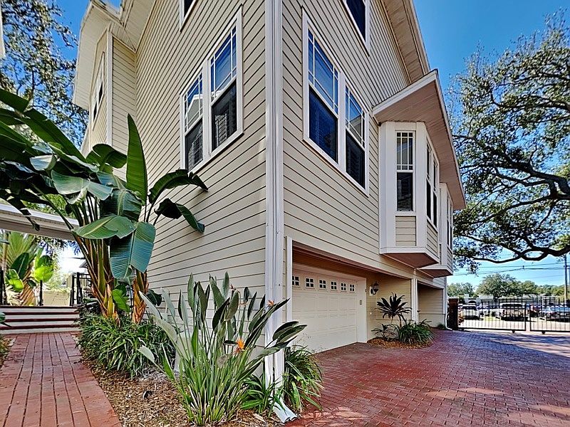 1st image of 3315 W De Leon St Unit 6