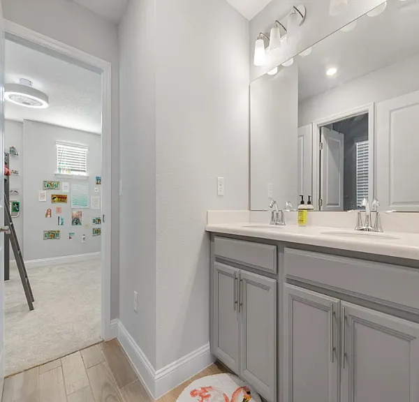 409 Clifton Bay Loop — Photo 14