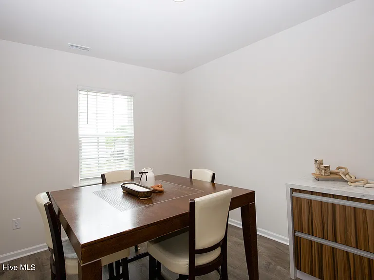 1179 Misty Creek Dr — Photo 13