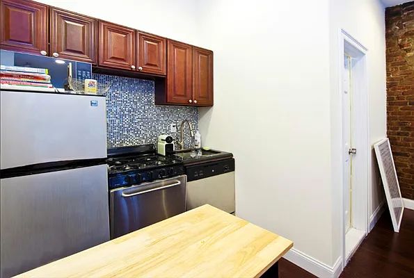 Rented by Creed Realty Group | media 4