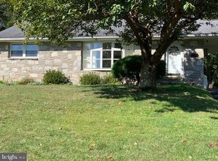 227 Marilyn Dr, Hatboro, PA 19040