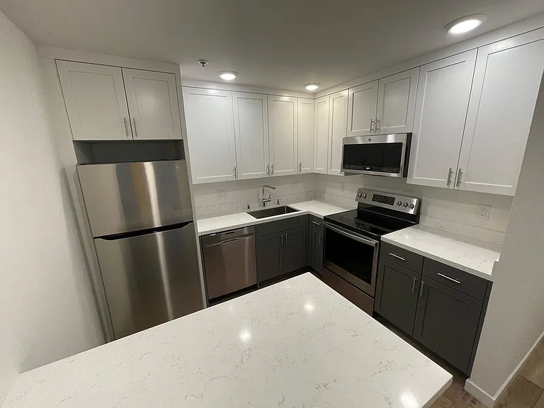 1945 Washington St #203 — Photo 5