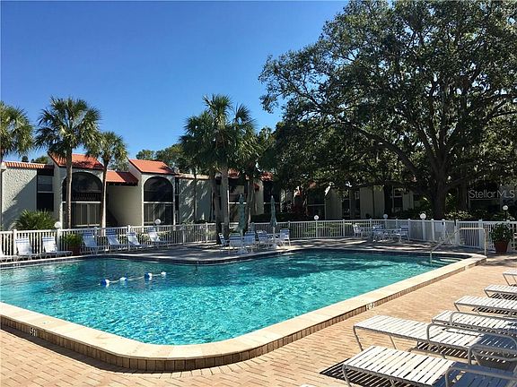 2nd image of 3213 Beneva Rd Unit 204