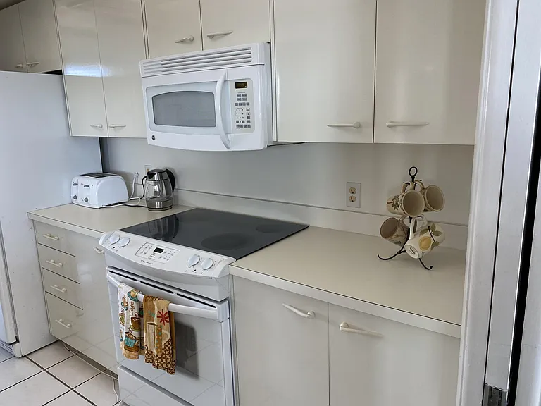1540 Gulf Blvd #1207 — Photo 37