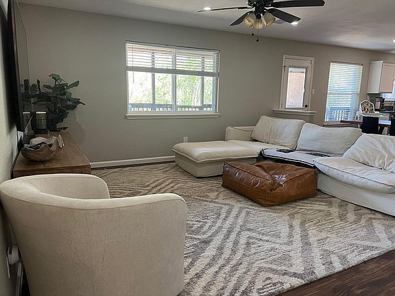 4th image of 3764 Top Rock Ln