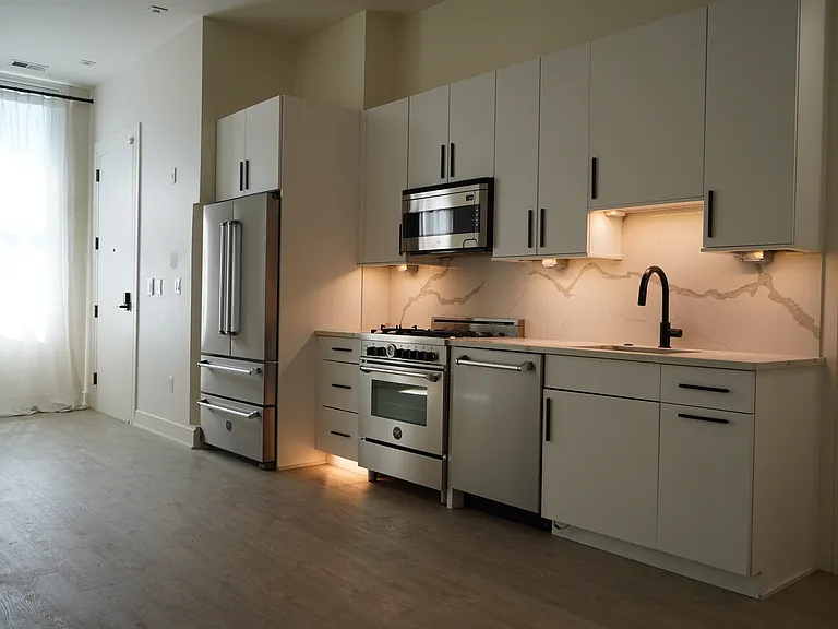725 Euclid St NW #2 — Photo 15