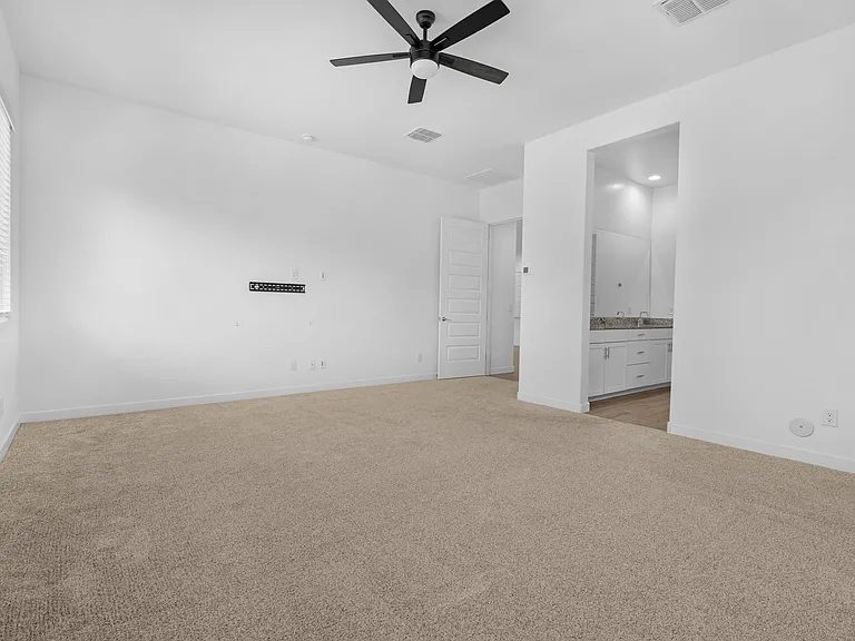 20132 W Catalina Dr — Photo 15