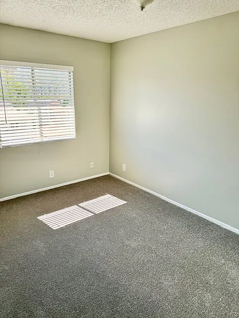 2 bed, 750 sqft, $2,350 — Photo 4