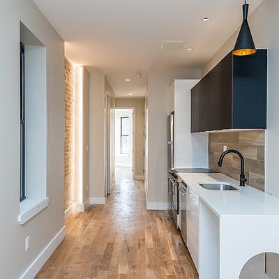 3rd image of 385 Chauncey St #3C