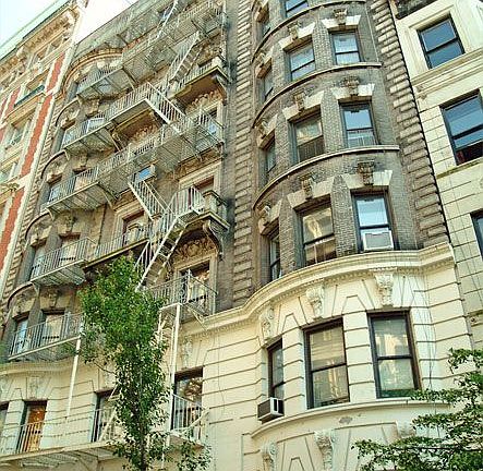 5th image of 102 W 80th St APT 56