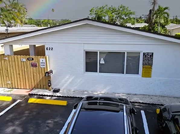 622 NE 6th St #2, Hallandale, FL 33009