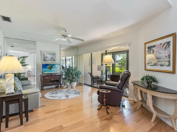 602 Augusta Blvd #3, Naples, FL 34113