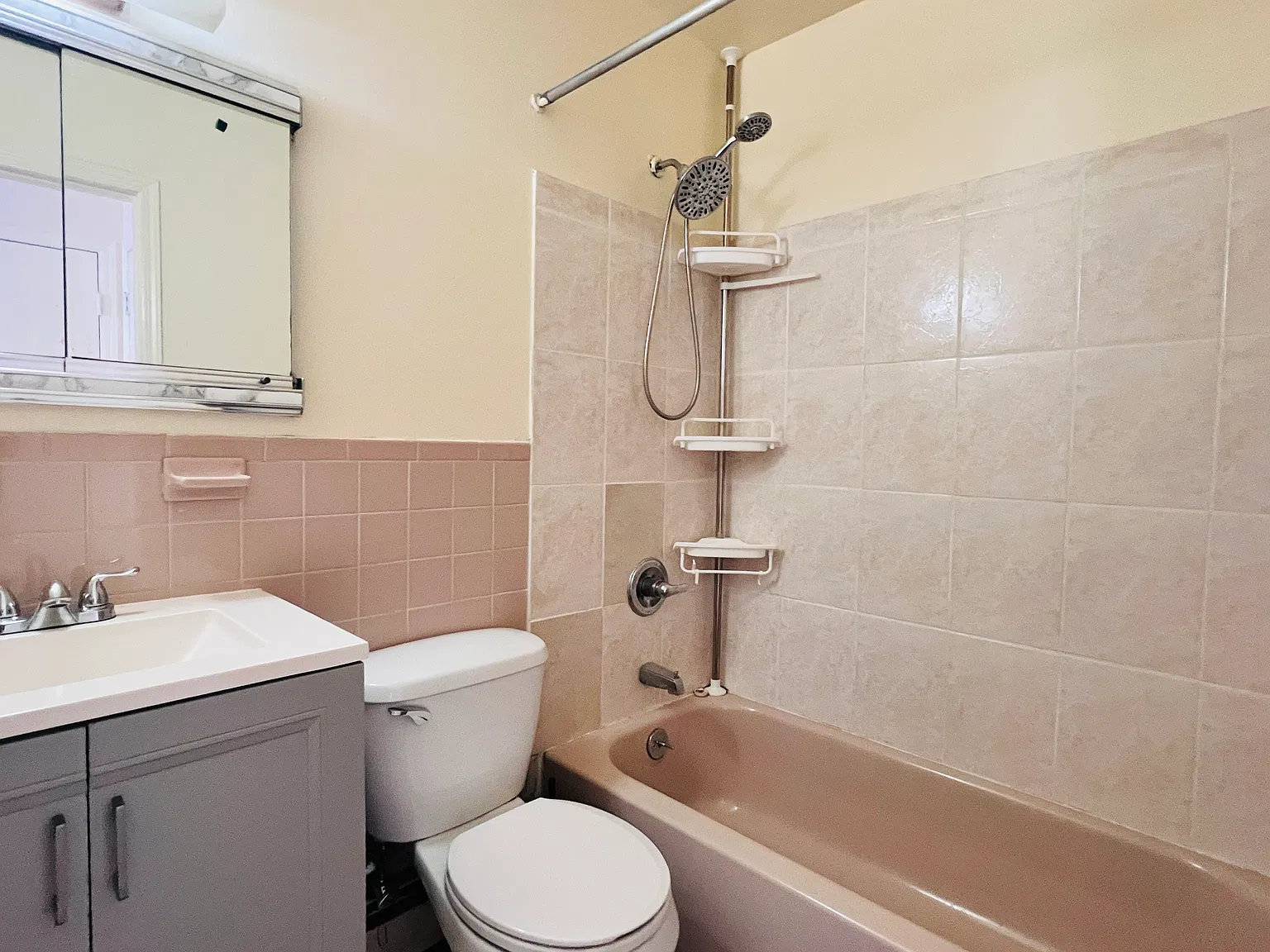 Studio, 500 sqft, $1,700 — Photo 3