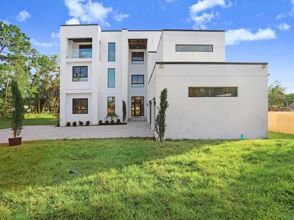 7818 N HUBERT AVENUE, TAMPA, FL 33614