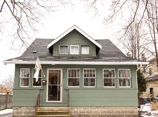 724 S 5th St, St Charles, IL 60174