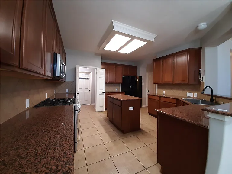 19410 Rosebud Ridge Way — Photo 24