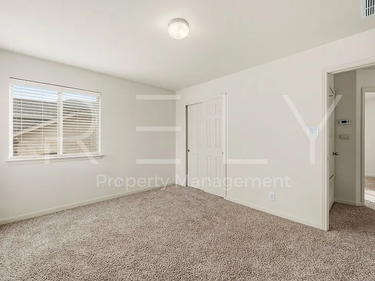 1405 Sunny Meadows Loop — Photo 36