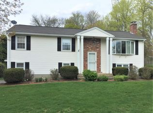 2 Bunker Hill Rd, Shrewsbury, MA 01545