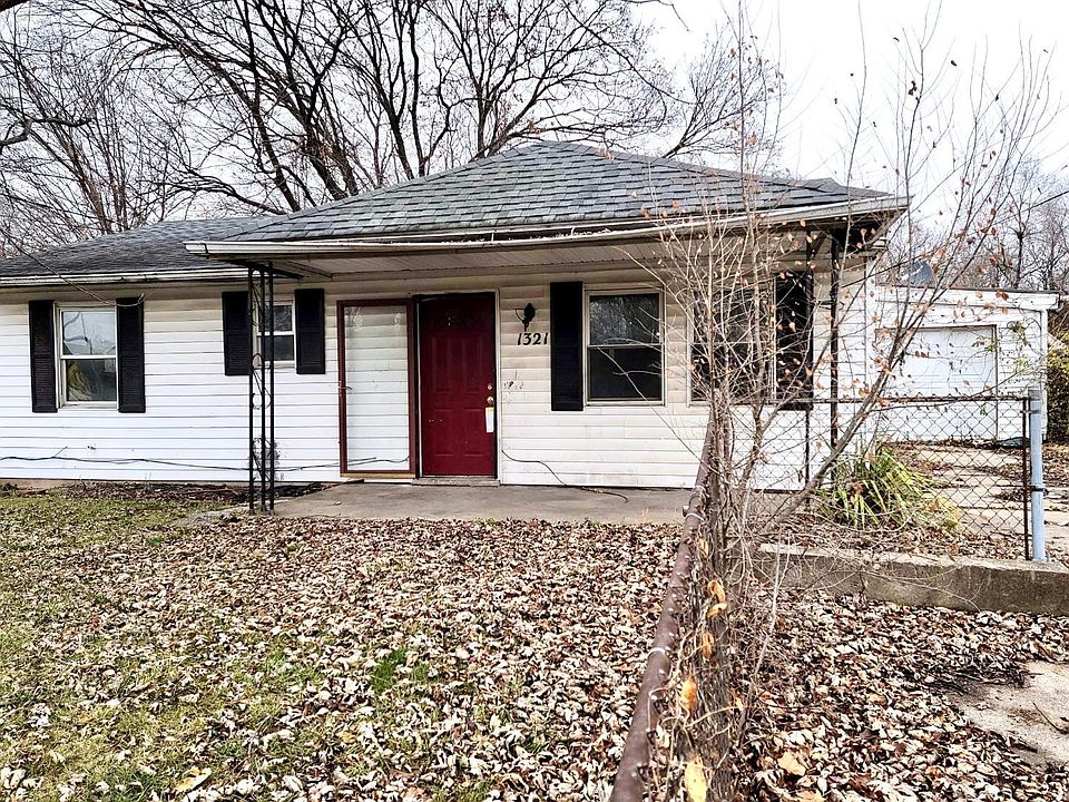 1st image of 1321 Pershing Ave