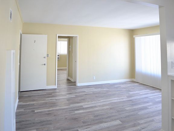 3rd image of 515 S Serrano Ave APT 7