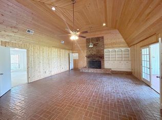 338 Lcr 866, Donie, TX 75838