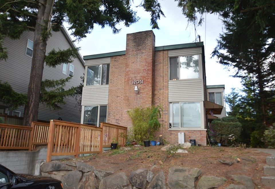 1st image of 12051 32nd Ave NE