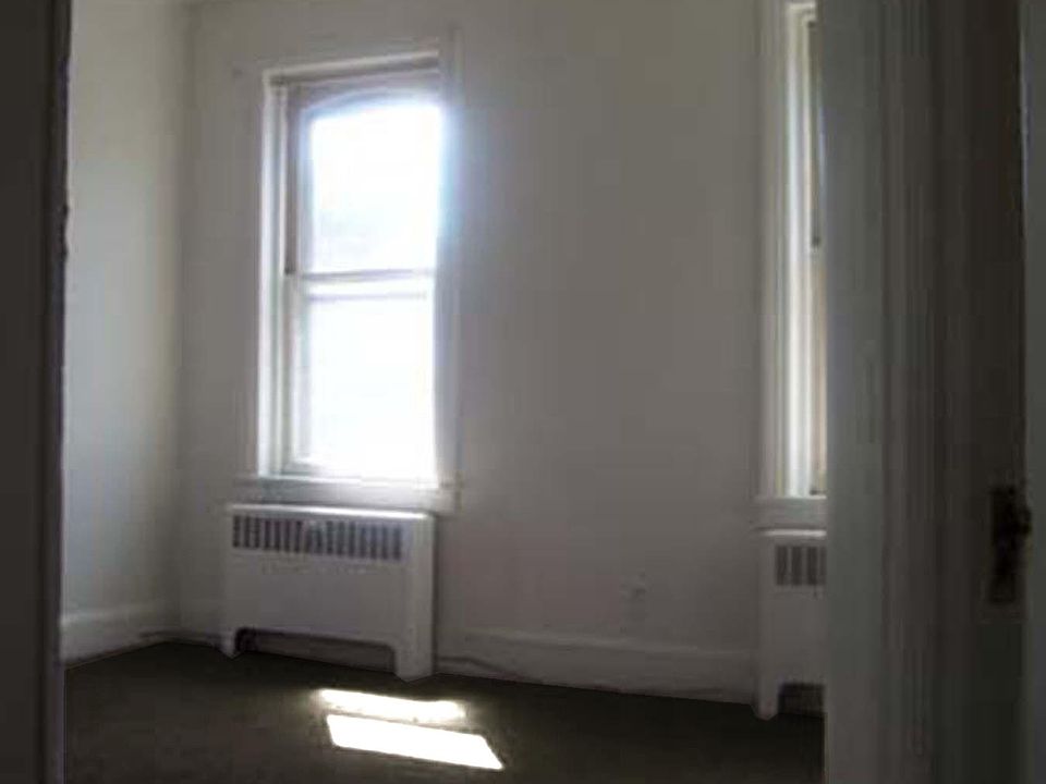 2nd image of 446 Centre St Fl 2nd